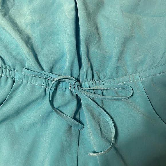 Turquoise short silk-like jumper with tie string waist, size 2 - Picture 2 of 7